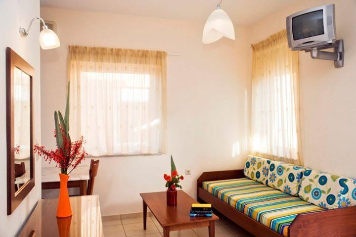 يورانيون Alfa Hotel Apartments الغرفة الصورة