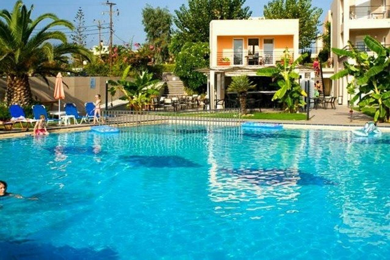 يورانيون Alfa Hotel Apartments المظهر الخارجي الصورة