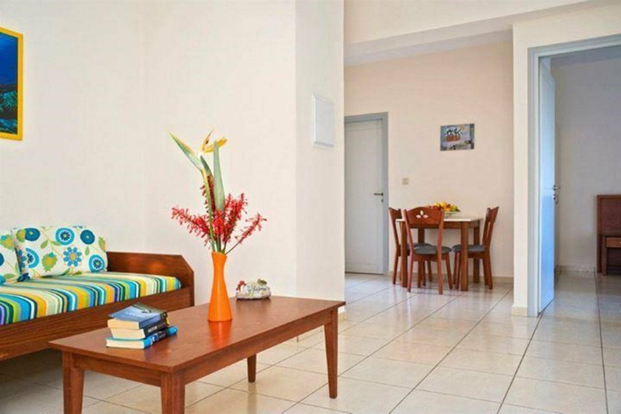 يورانيون Alfa Hotel Apartments المظهر الخارجي الصورة